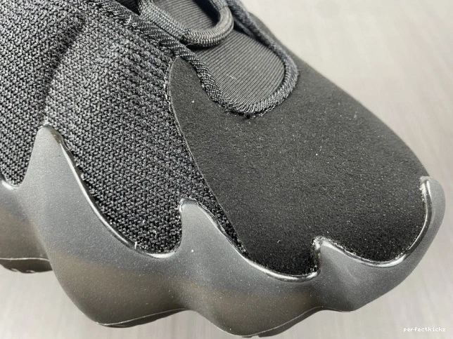 400 ADIDAS YEEZY H68032 0812